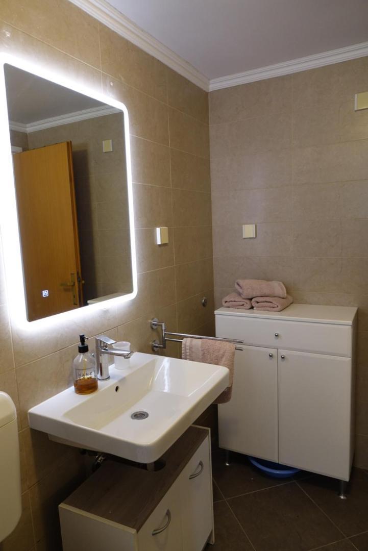 Apartment Luce Πόρετς Εξωτερικό φωτογραφία